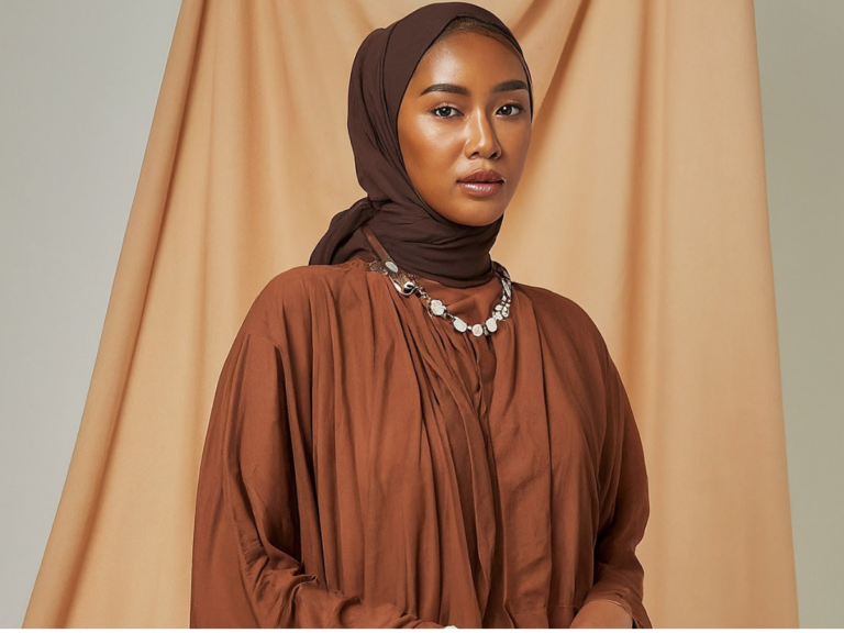 The Complete Guide to Selecting the Best Abaya Colours for Brown Skin